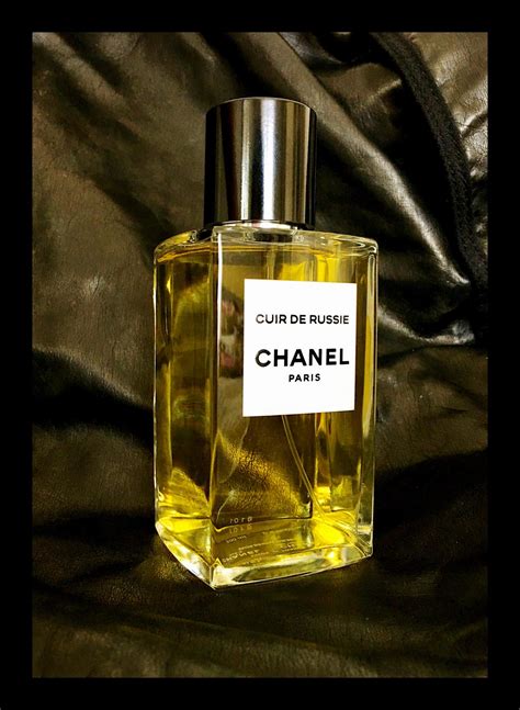 CUIR DE RUSSIE LES EXCLUSIFS DE CHANEL.